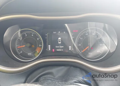 2015 Jeep Cherokee Latitude из США, поврежденный, VIN 1C4PJLCBXFW636988